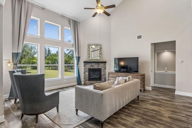 441 Jacksdaw DR, Austin, TX 78737