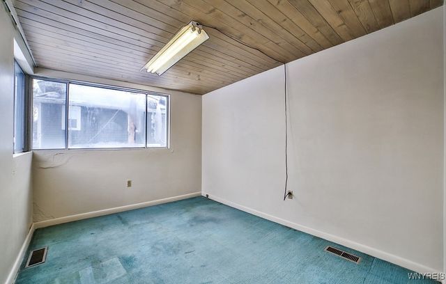 13 Hirschfield Drive, Amherst, NY 14221