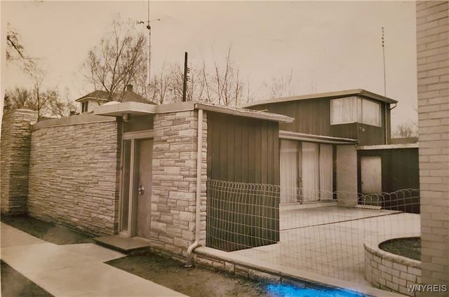 13 Hirschfield Drive, Amherst, NY 14221