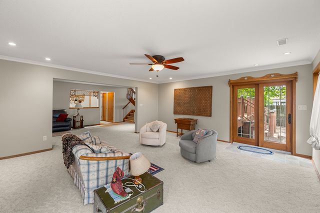 4432 98th Street, Urbandale, IA 50322