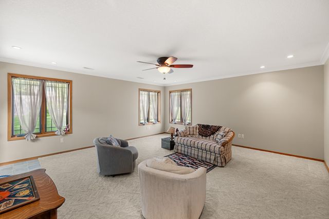 4432 98th Street, Urbandale, IA 50322