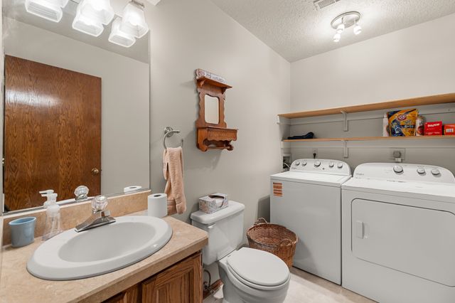 4432 98th Street, Urbandale, IA 50322