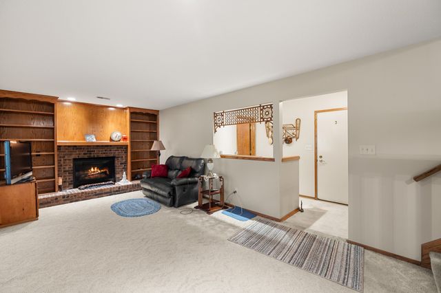 4432 98th Street, Urbandale, IA 50322