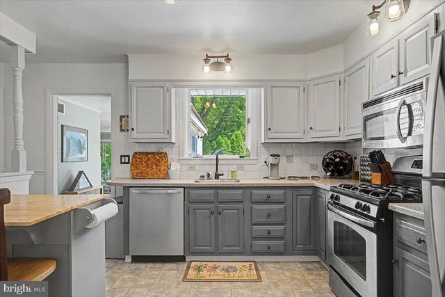 109 JAYSON RD, Wilmington, DE 19803