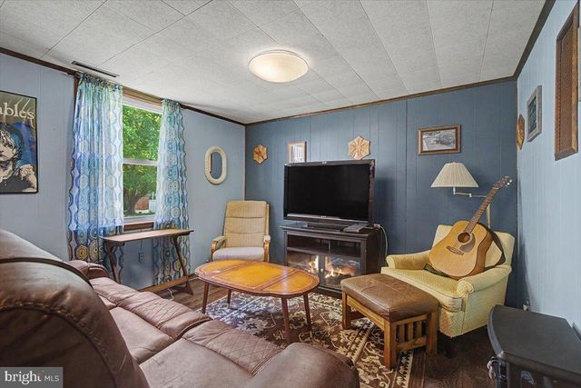 109 JAYSON RD, Wilmington, DE 19803