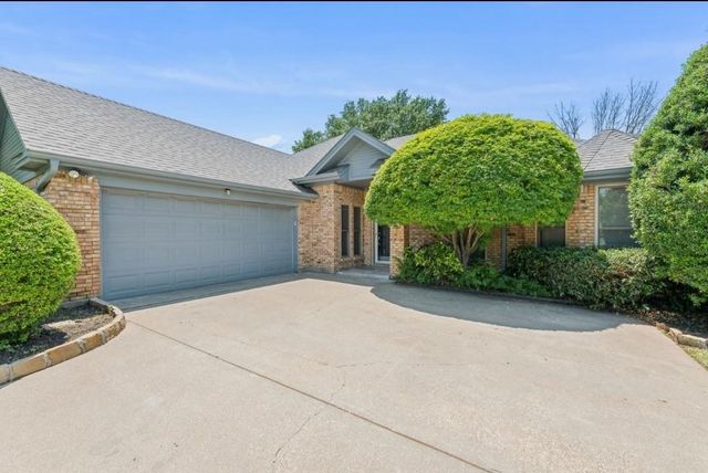 3713 Teal Lane, Bedford, TX 76021