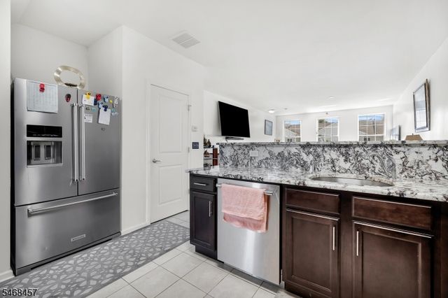 16 Paulina Pl, Franklin Twp., NJ 08873