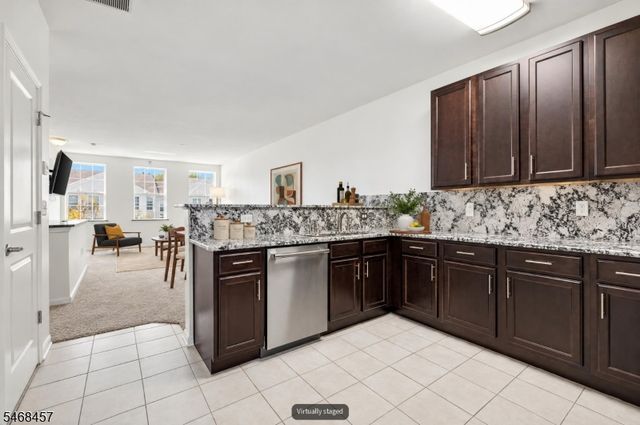 16 Paulina Pl, Franklin Twp., NJ 08873