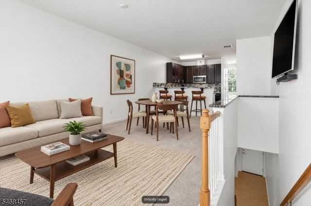 16 Paulina Pl, Franklin Twp., NJ 08873
