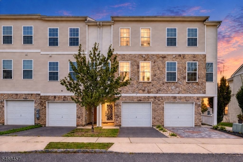 16 Paulina Pl, Franklin Twp., NJ 08873 — exterior