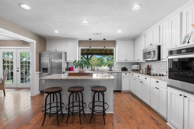 703 Robin Lane, Argyle, TX 76226