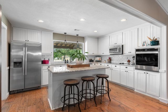 703 Robin Lane, Argyle, TX 76226