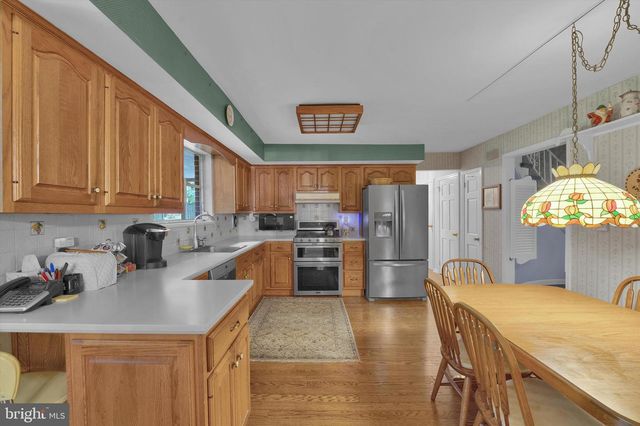 3731 MARQUIS LN, Huntingdon Valley, PA 19006