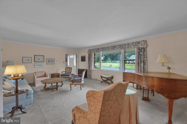 3731 MARQUIS LN, Huntingdon Valley, PA 19006