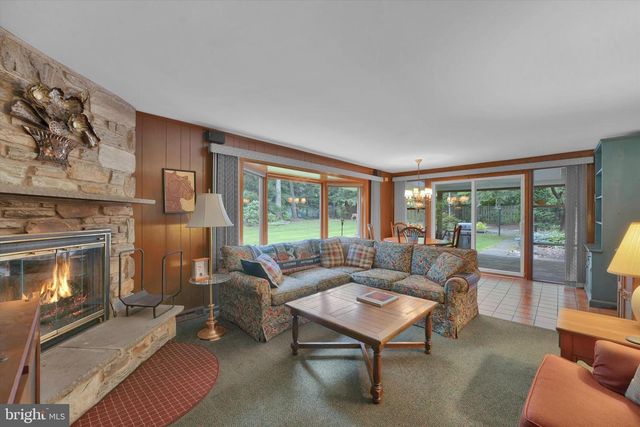 3731 MARQUIS LN, Huntingdon Valley, PA 19006