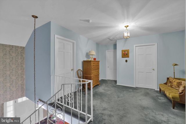 3731 MARQUIS LN, Huntingdon Valley, PA 19006
