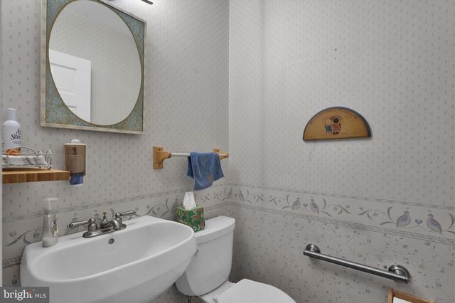 3731 MARQUIS LN, Huntingdon Valley, PA 19006
