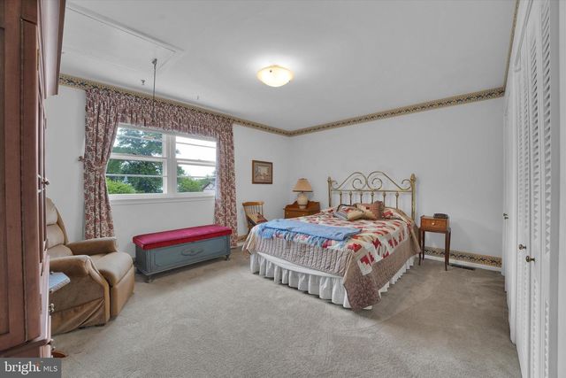 3731 MARQUIS LN, Huntingdon Valley, PA 19006