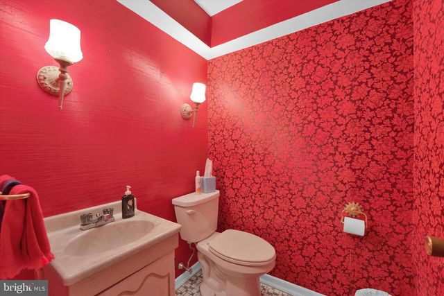 3731 MARQUIS LN, Huntingdon Valley, PA 19006