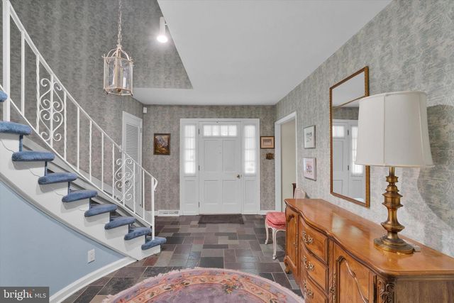 3731 MARQUIS LN, Huntingdon Valley, PA 19006