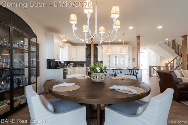 205 Mountain View Lane, Milford, MI 48381