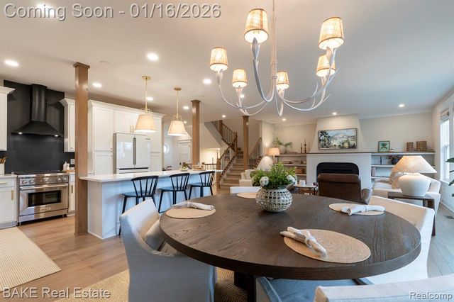 205 Mountain View Lane, Milford, MI 48381