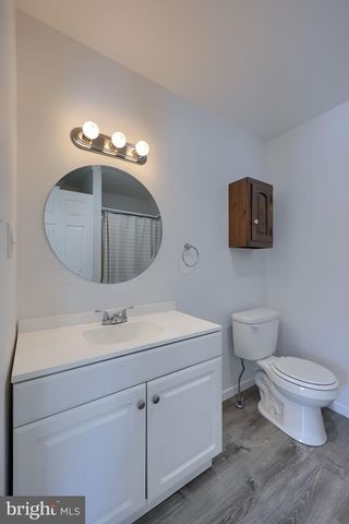 877 RICHMOND RD, Windsor, PA 17366