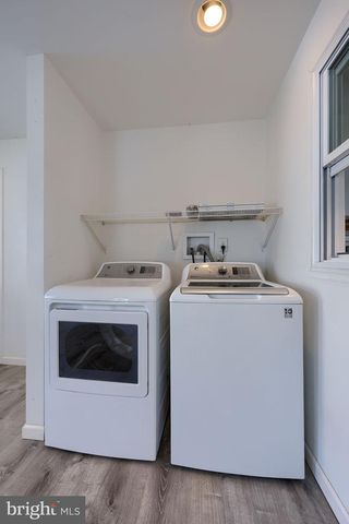 877 RICHMOND RD, Windsor, PA 17366