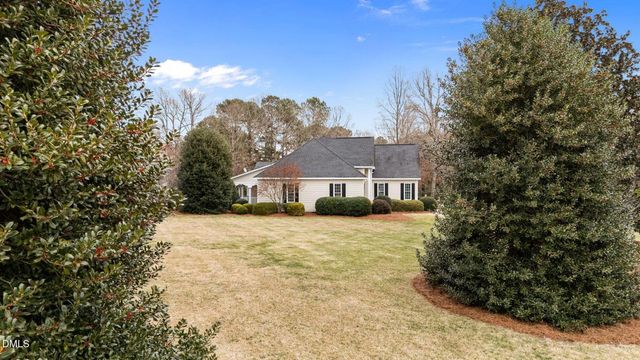 2448 Village Of Wakefield Drive, Zebulon, NC 27597