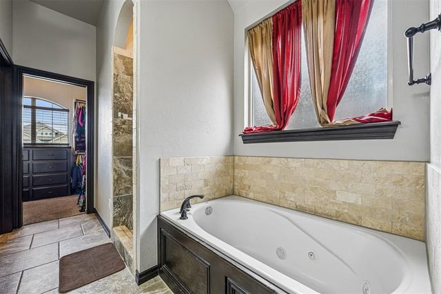 1720 NE 25th Street, Moore, OK 73160