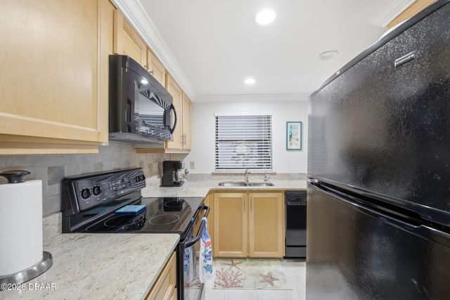 3747 S Atlantic Ave Unit 405, Daytona Beach Shores, FL 32118