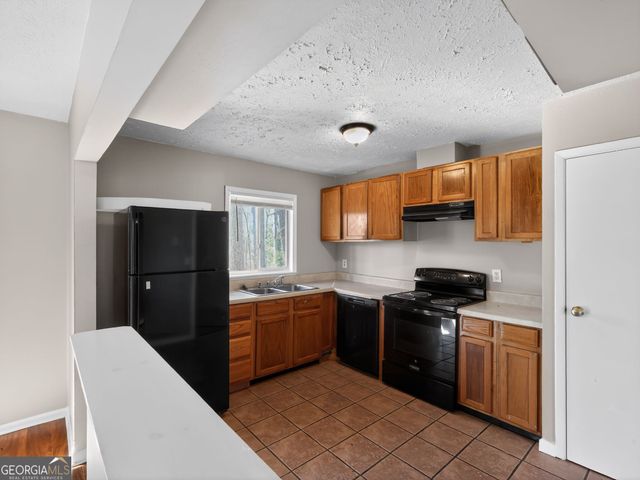 1439 Walnut Ridge Way, Stone Mountain, GA 30083