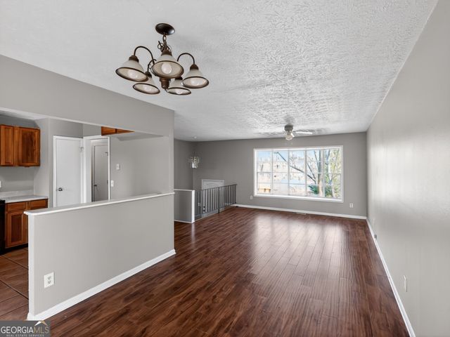 1439 Walnut Ridge Way, Stone Mountain, GA 30083