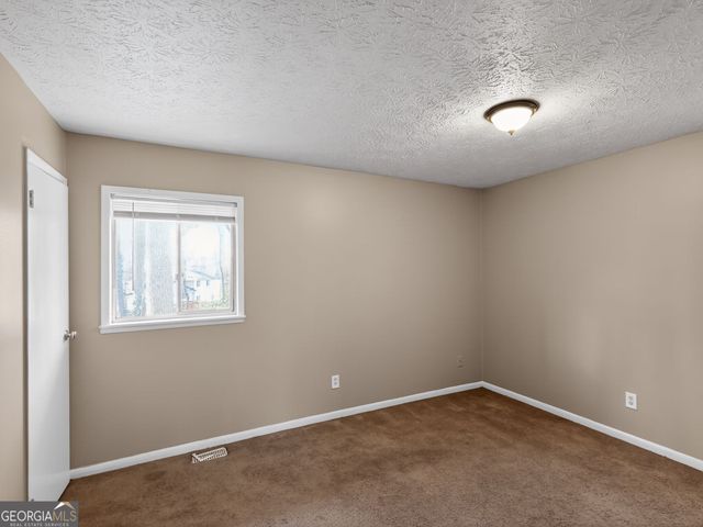 1439 Walnut Ridge Way, Stone Mountain, GA 30083