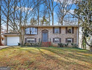 1439 Walnut Ridge Way, Stone Mountain, GA 30083