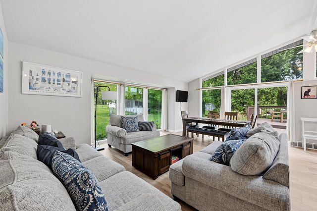 2540 Anita DRIVE, Brookfield, WI 53045
