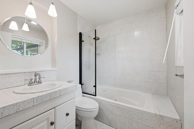 2540 Anita DRIVE, Brookfield, WI 53045