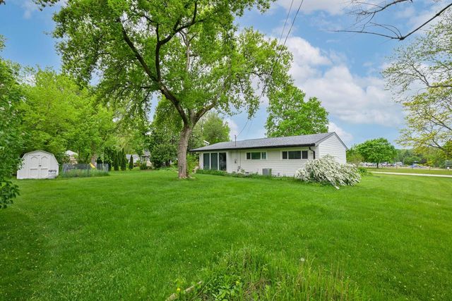 2540 Anita DRIVE, Brookfield, WI 53045