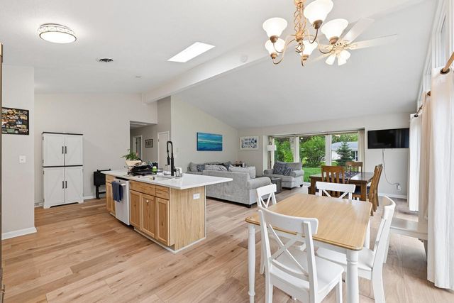 2540 Anita DRIVE, Brookfield, WI 53045