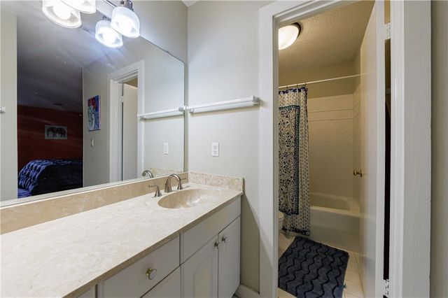 818 Arnold Mill Road, Woodstock, GA 30188