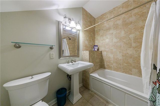 818 Arnold Mill Road, Woodstock, GA 30188