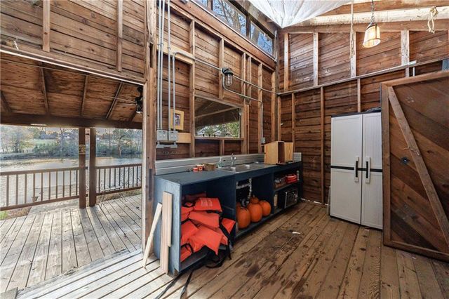 818 Arnold Mill Road, Woodstock, GA 30188