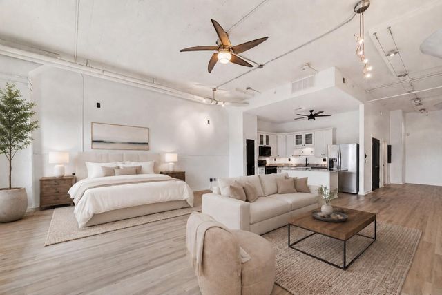 2205 Mckinney Street 315, Houston, TX 77003