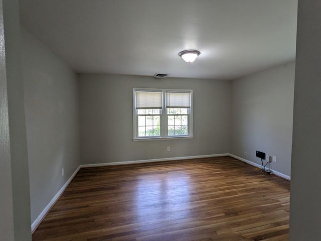 8903 WILSON AVE, Manassas, VA 20110