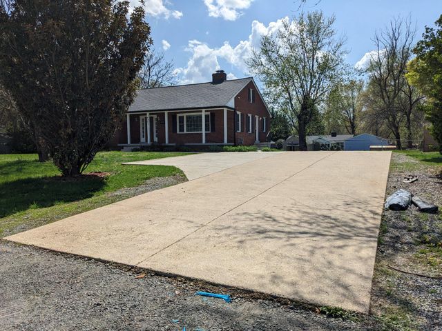 8903 WILSON AVE, Manassas, VA 20110