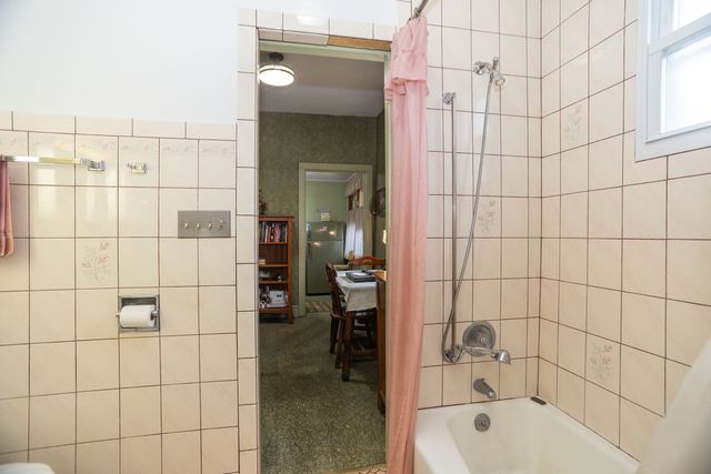 4155 W Grace Street, Chicago, IL 60641