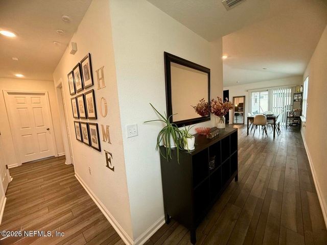 8161 LUMBER Way, Jacksonville, FL 32222