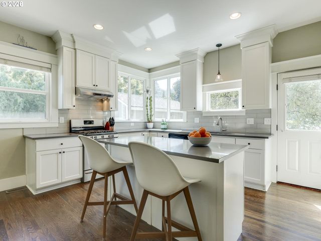 131 Se 74TH Ave, Portland, OR 97215