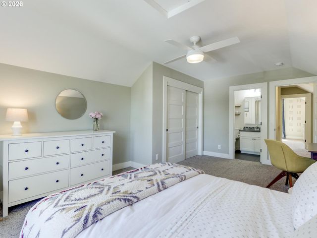 131 Se 74TH Ave, Portland, OR 97215