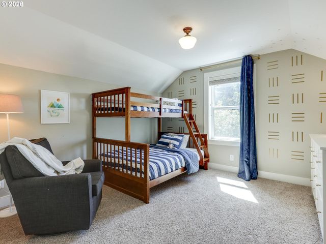 131 Se 74TH Ave, Portland, OR 97215